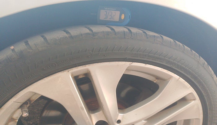 2012 Mercedes Benz C Class C250 CDI AT AVANTGARDE, Diesel, Automatic, 1,17,381 km, tyre