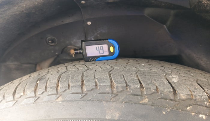 2021 Mahindra XUV500 W7, Diesel, Manual, 58,057 km, tyre