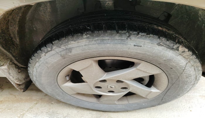 2016 Renault Duster RXL 85PS EXPLORE, Diesel, Manual, 1,16,754 km, tyre