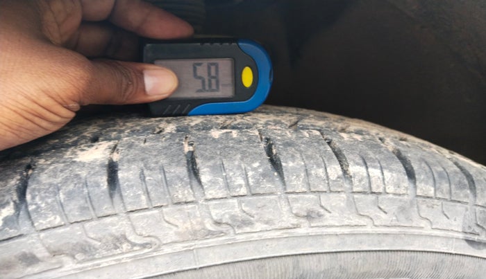2018 Maruti Dzire VXI, Petrol, Manual, 1,14,288 km, tyre