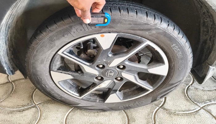 2024 Tata PUNCH ACCOMPLISHED DAZZLE PACK AMT, Petrol, Automatic, 14,000 km, tyre