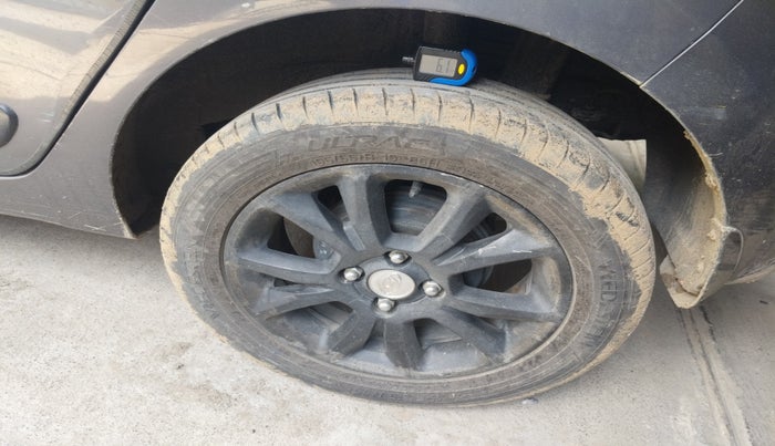 2017 Hyundai Grand i10 MAGNA AT 1.2 KAPPA VTVT, Petrol, Automatic, 36,715 km, tyre