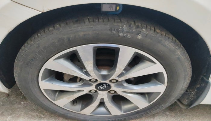 2014 Hyundai Verna FLUIDIC 1.6 VTVT SX, Petrol, Manual, 21,416 km, tyre