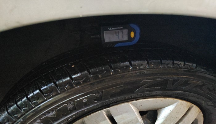 2015 Maruti Alto 800 LXI CNG, Petrol, Manual, 60,837 km, tyre