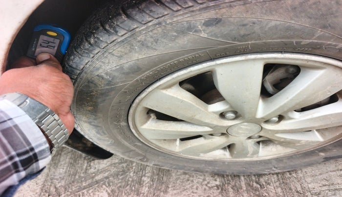 2013 Hyundai i20 SPORTZ 1.4 CRDI, Diesel, Manual, 1,72,376 km, tyre