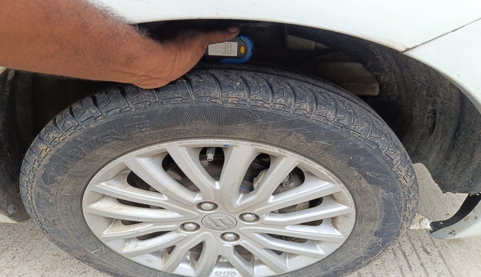 2024 Maruti Dzire ZXi CNG, Petrol, Manual, 50,123 km, tyre