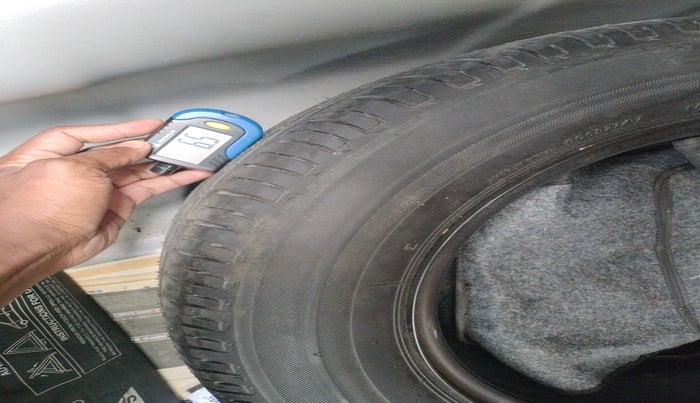 2019 Hyundai Verna 1.6 VTVT SX + AT, Petrol, Automatic, 72,000 km, tyre