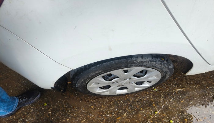 2015 Hyundai Grand i10 MAGNA 1.1 CRDI, Diesel, Manual, 98,422 km, tyre
