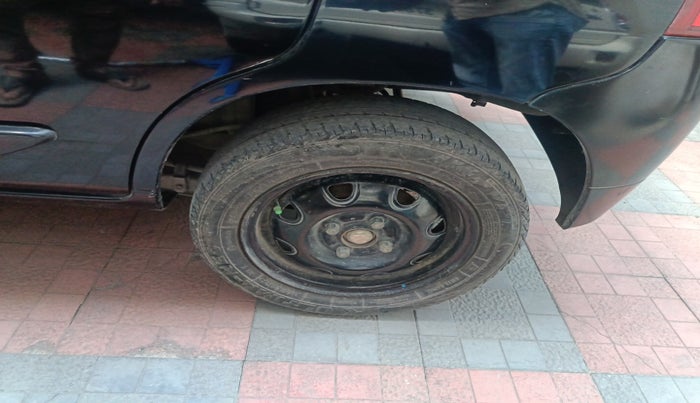 2013 Maruti Alto K10 VXI, Petrol, Manual, 52,325 km, tyre