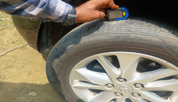 2020 Toyota Innova Crysta 2.4 GX 7 STR, Diesel, Manual, 1,53,104 km, tyre