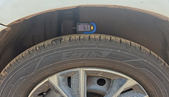 2015 Maruti Swift VDI, Diesel, Manual, 1,20,341 km, tyre