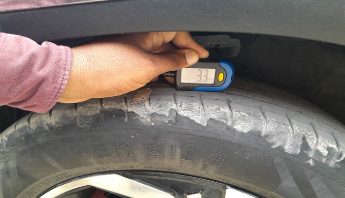 2022 Hyundai VENUE S(O) 1.2, Petrol, Manual, 40,178 km, tyre