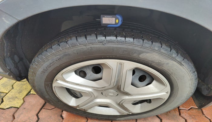 2021 Tata NEXON XM PETROL, Petrol, Manual, 34,900 km, tyre