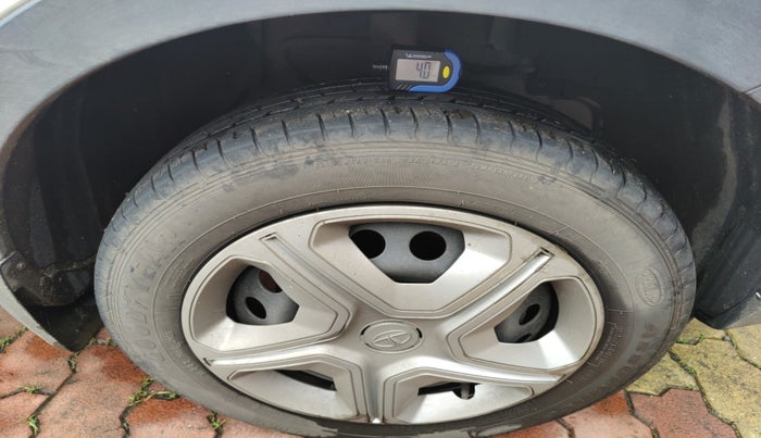 2021 Tata NEXON XM PETROL, Petrol, Manual, 34,900 km, tyre