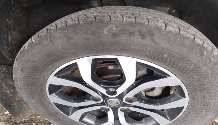 2013 Nissan Terrano XL (D), Diesel, Manual, 1,23,872 km, tyre