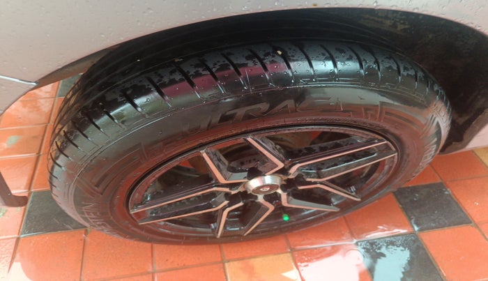 2019 Honda Amaze 1.2L I-VTEC S, Petrol, Manual, 1,46,377 km, tyre