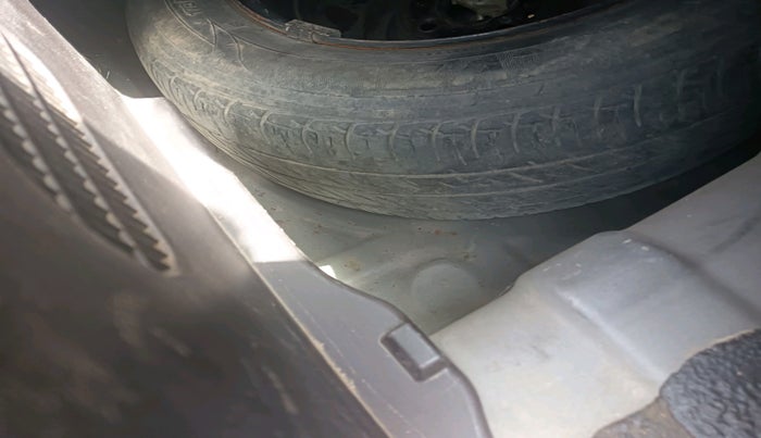 2010 Hyundai i20 SPORTZ (O) 1.2, Petrol, Manual, 81,954 km, tyre