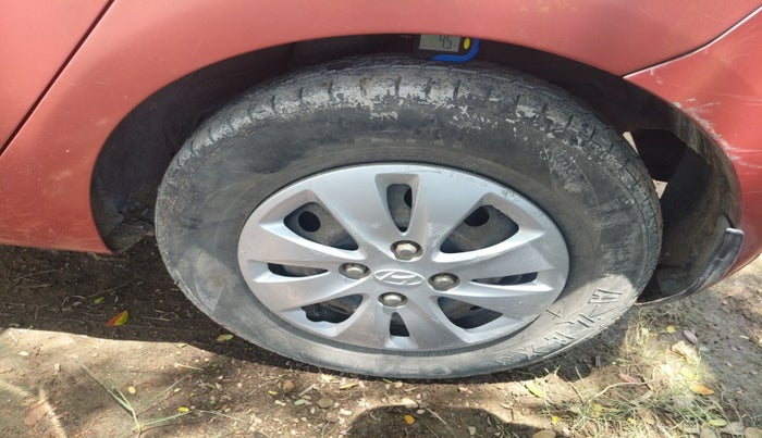 2010 Hyundai i10 MAGNA 1.2, Petrol, Manual, 62,837 km, tyre
