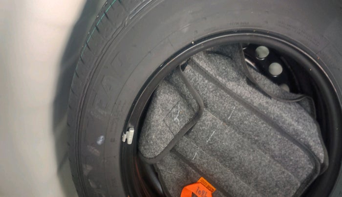 2024 Hyundai VENUE S 1.2, Petrol, Manual, 3,618 km, tyre