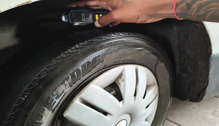 2018 Maruti Alto 800 LXI, Petrol, Manual, 1,39,869 km, tyre