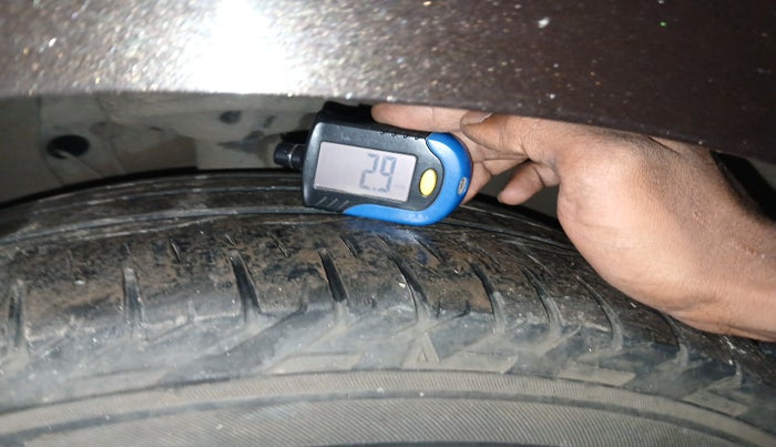 2016 Skoda Superb L&K 1.8 TSI AT, Petrol, Automatic, 55,056 km, tyre