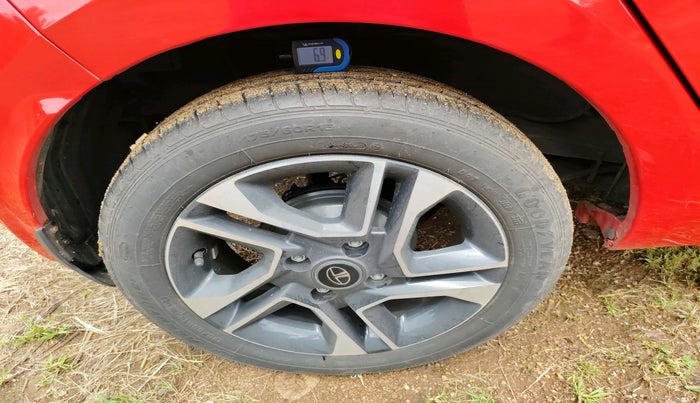 2022 Tata Tiago XZ PLUS PETROL, Petrol, Manual, 8,083 km, tyre