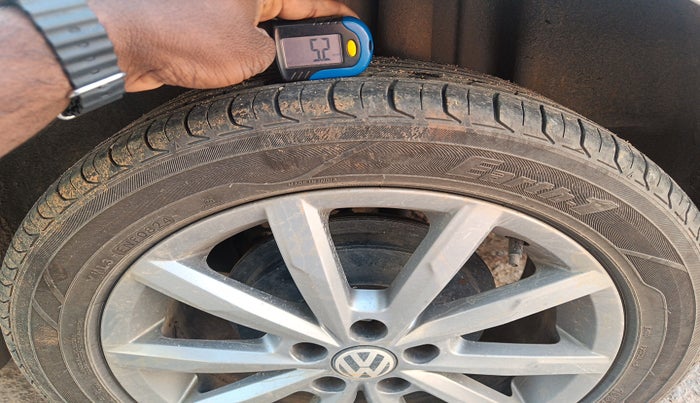 2022 Volkswagen Vento HIGHLINE PLUS 1.0L TSI AT, Petrol, Automatic, 88,106 km, tyre