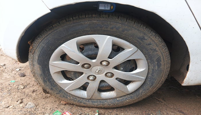 2017 Hyundai Eon MAGNA +, Petrol, Manual, 35,592 km, tyre