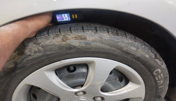 2013 Hyundai Verna FLUIDIC 1.6 EX CRDI AT, Diesel, Automatic, 1,14,360 km, tyre