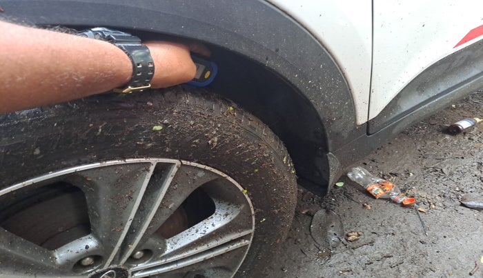 2016 Hyundai Creta SX PLUS 1.6 PETROL, Petrol, Manual, 31,807 km, tyre