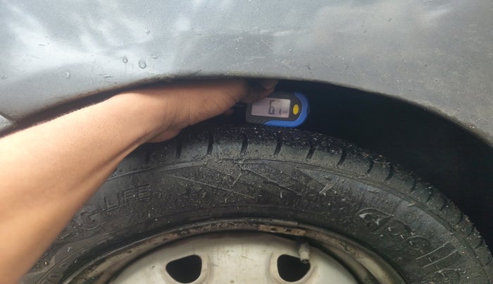 2011 Hyundai Santro Xing GL PLUS, Petrol, Manual, 1,06,726 km, tyre