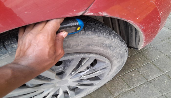 2014 Maruti Celerio VXI CNG, Petrol, Manual, 1,57,873 km, tyre
