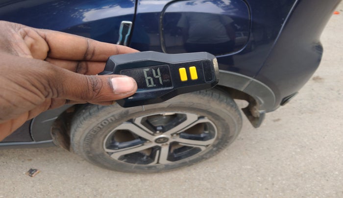 2022 Tata NEXON XZ PLUS (PREMIUM) PETROL, Petrol, Manual, 25,531 km, tyre