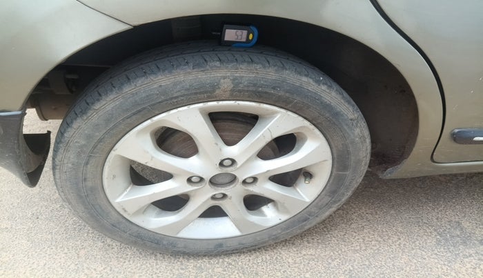 2013 Nissan Micra XV CVT, Petrol, Automatic, 85,976 km, tyre