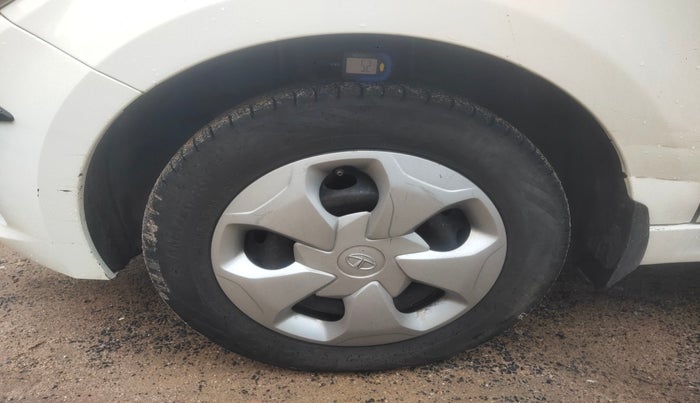 2022 Tata Tiago XT CNG, Petrol, Manual, 92,568 km, tyre