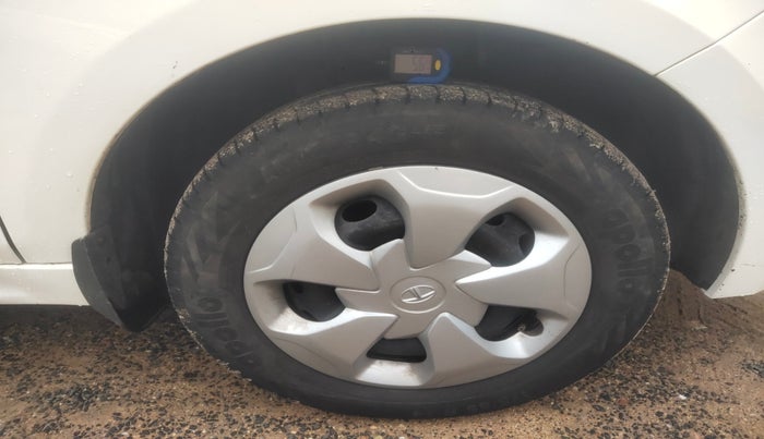 2022 Tata Tiago XT CNG, Petrol, Manual, 92,568 km, tyre