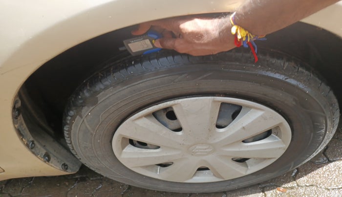 2013 Maruti Swift Dzire VXI, Petrol, Manual, 45,080 km, tyre