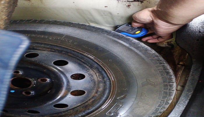 2013 Maruti Swift Dzire VXI, Petrol, Manual, 45,080 km, tyre