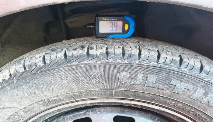 2018 Tata Tiago XM PETROL, Petrol, Manual, 76,819 km, tyre