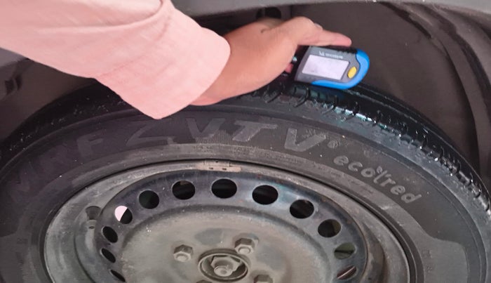 2019 Maruti S PRESSO VXI PLUS AMT, Petrol, Automatic, 63,000 km, tyre