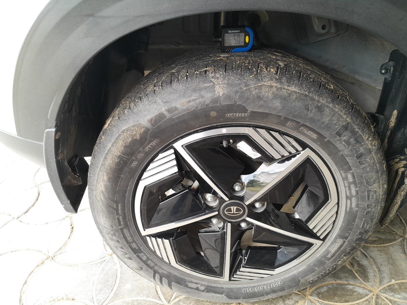 2023 Tata NEXON EV EMPOWERED LONG RANGE, Electric, Automatic, 30,757 km, tyre