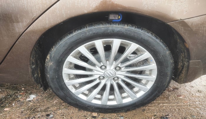 2016 Maruti Ciaz ZXI+, Petrol, Manual, 1,14,667 km, tyre