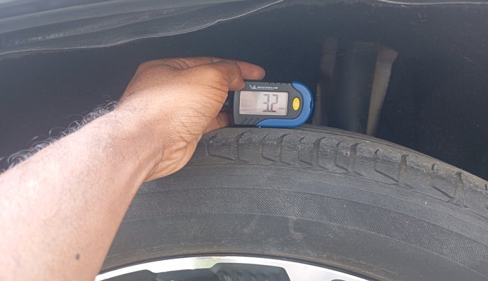 2020 Maruti Vitara Brezza ZXI PLUS AT SHVS, Petrol, Automatic, 74,439 km, tyre