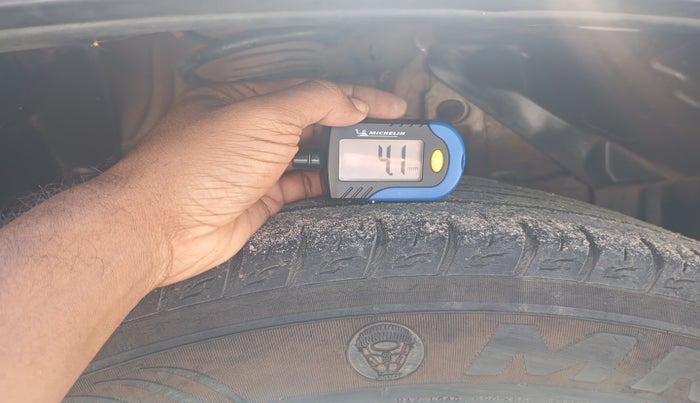 2020 Maruti Vitara Brezza ZXI PLUS AT SHVS, Petrol, Automatic, 74,439 km, tyre