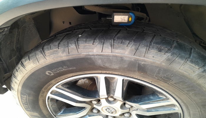2017 Toyota Fortuner 2.8 4X2 AT, Diesel, Automatic, 1,28,619 km, tyre