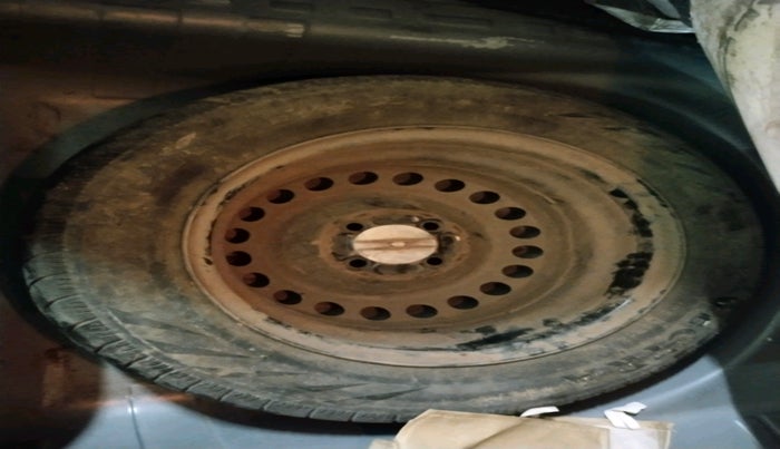 2017 Honda Amaze 1.2L I-VTEC SX, Petrol, Manual, 23,290 km, tyre