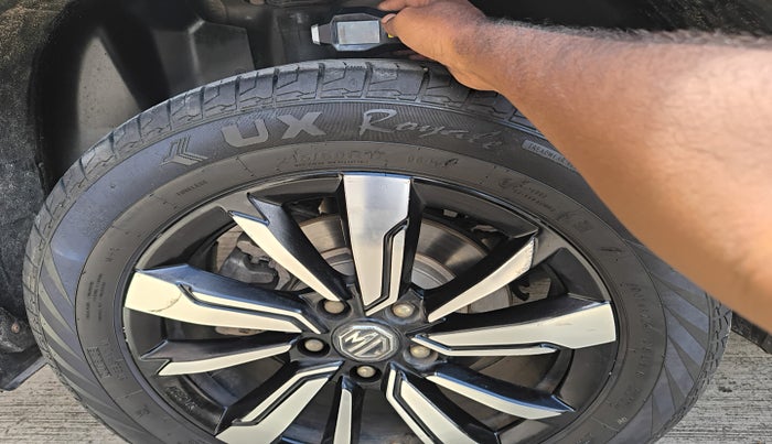 2020 MG HECTOR SHARP 1.5 DCT PETROL, Petrol, Automatic, 65,990 km, tyre