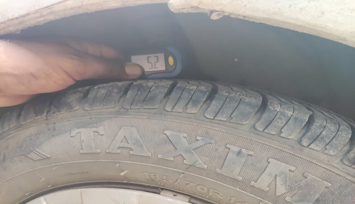 2011 Toyota Etios G SP, Petrol, Manual, 2,45,800 km, tyre