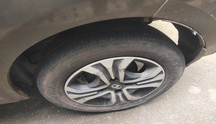 2023 Tata TIGOR XZ PLUS CNG, Petrol, Manual, 25,554 km, tyre