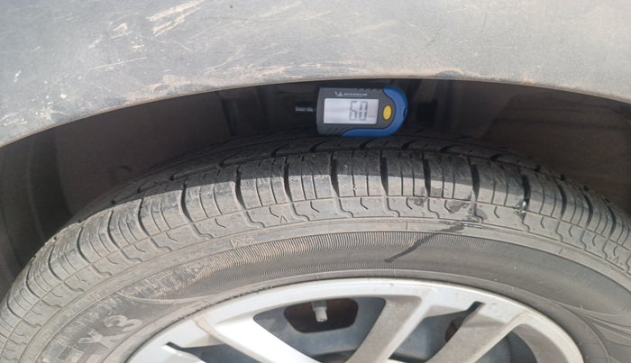 2019 Renault TRIBER RXT, Petrol, Manual, 32,000 km, tyre